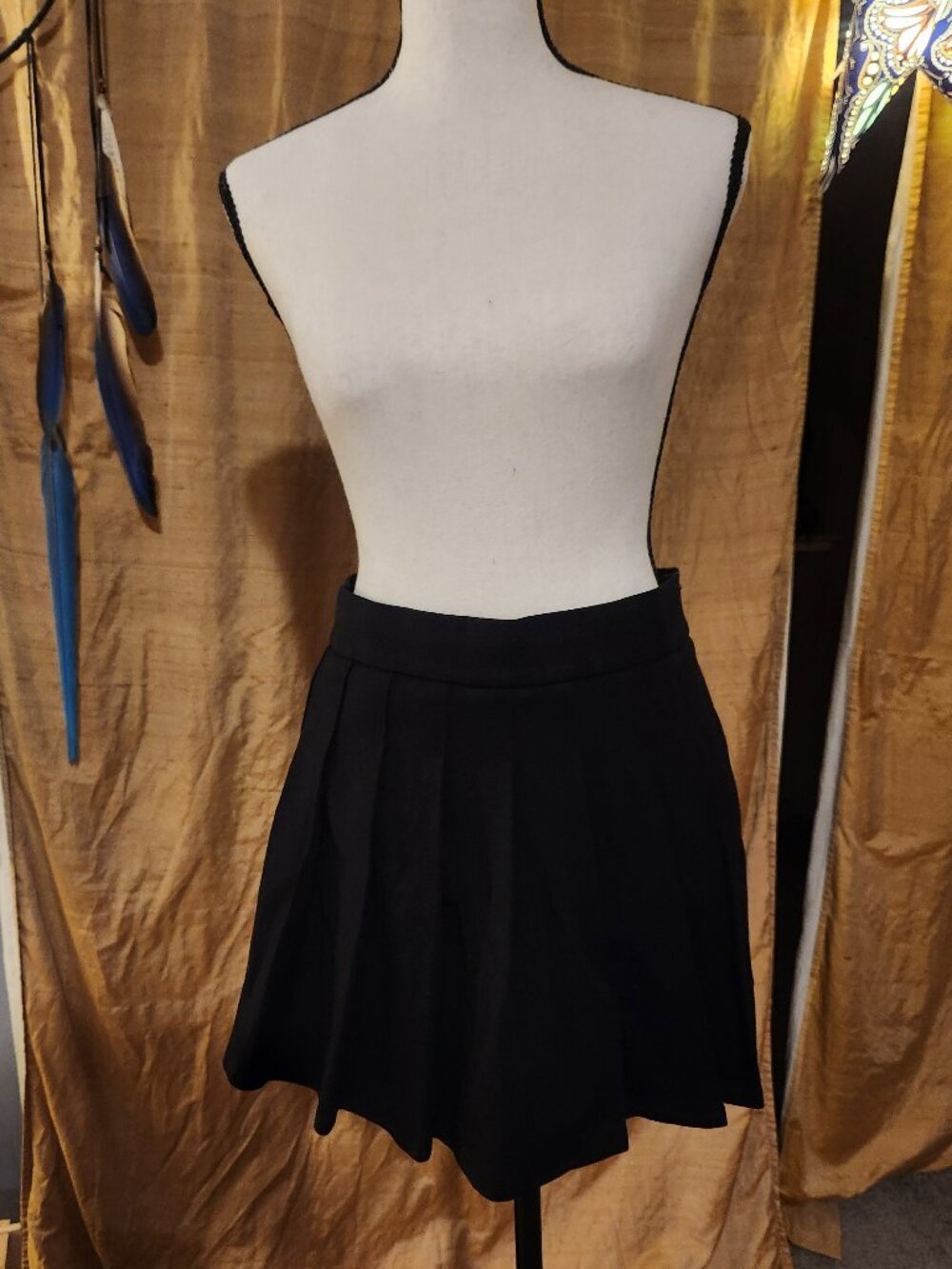 NWT L.A. Hearts PacSun Women's Pleated Mini Skirt Black S